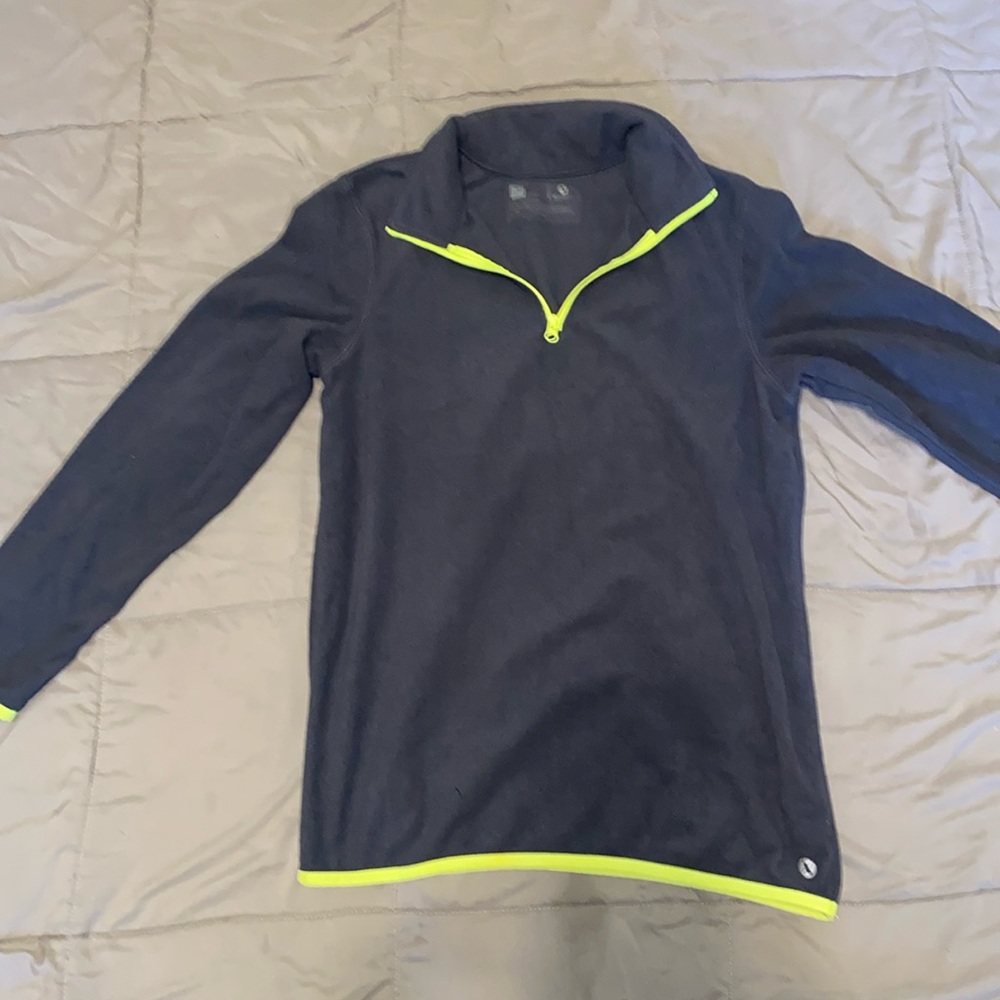 Size youth Med (10-12) pullover sweater. Great condition